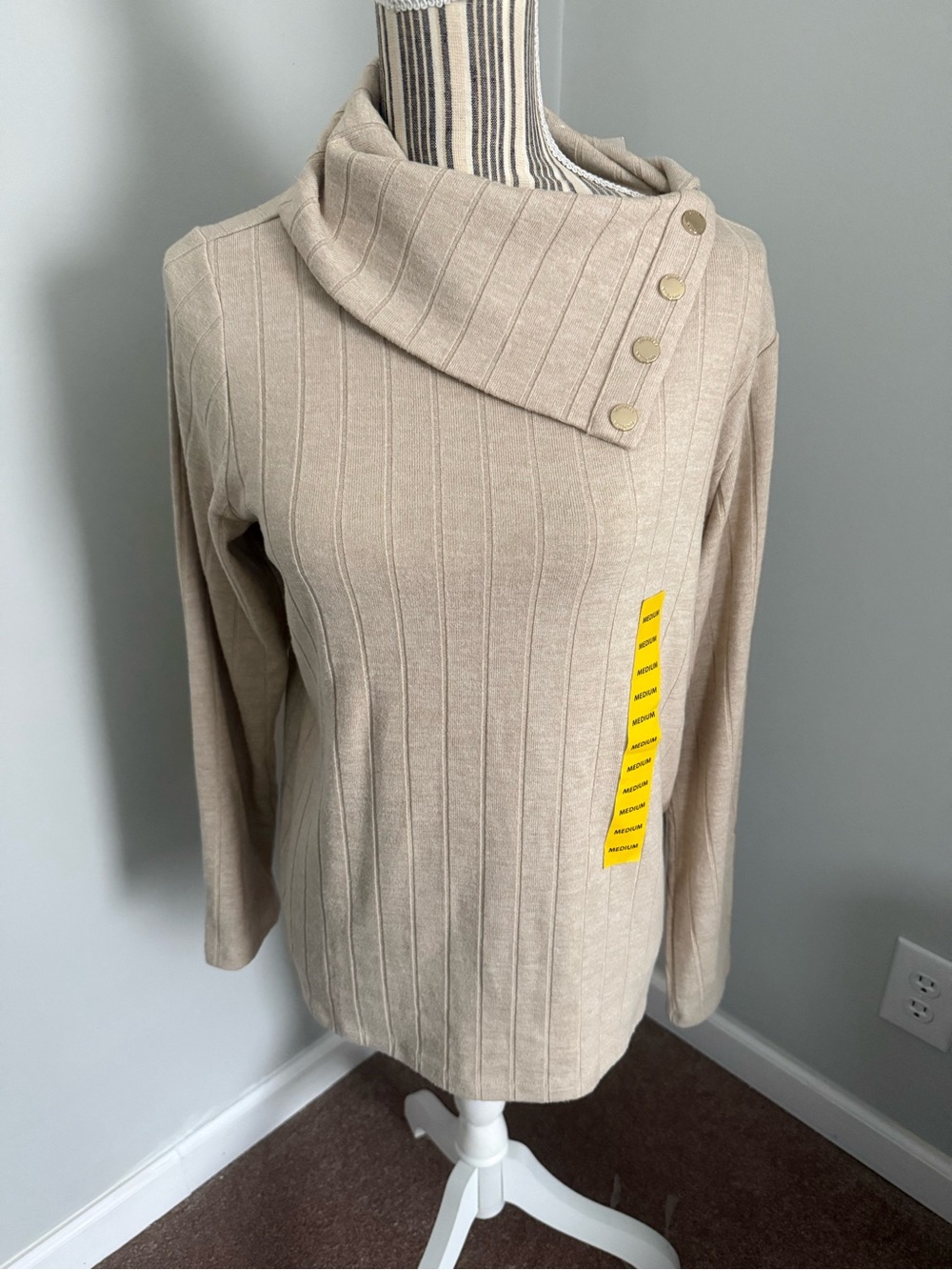 NWT Rafaella Sweater Top Size Medium